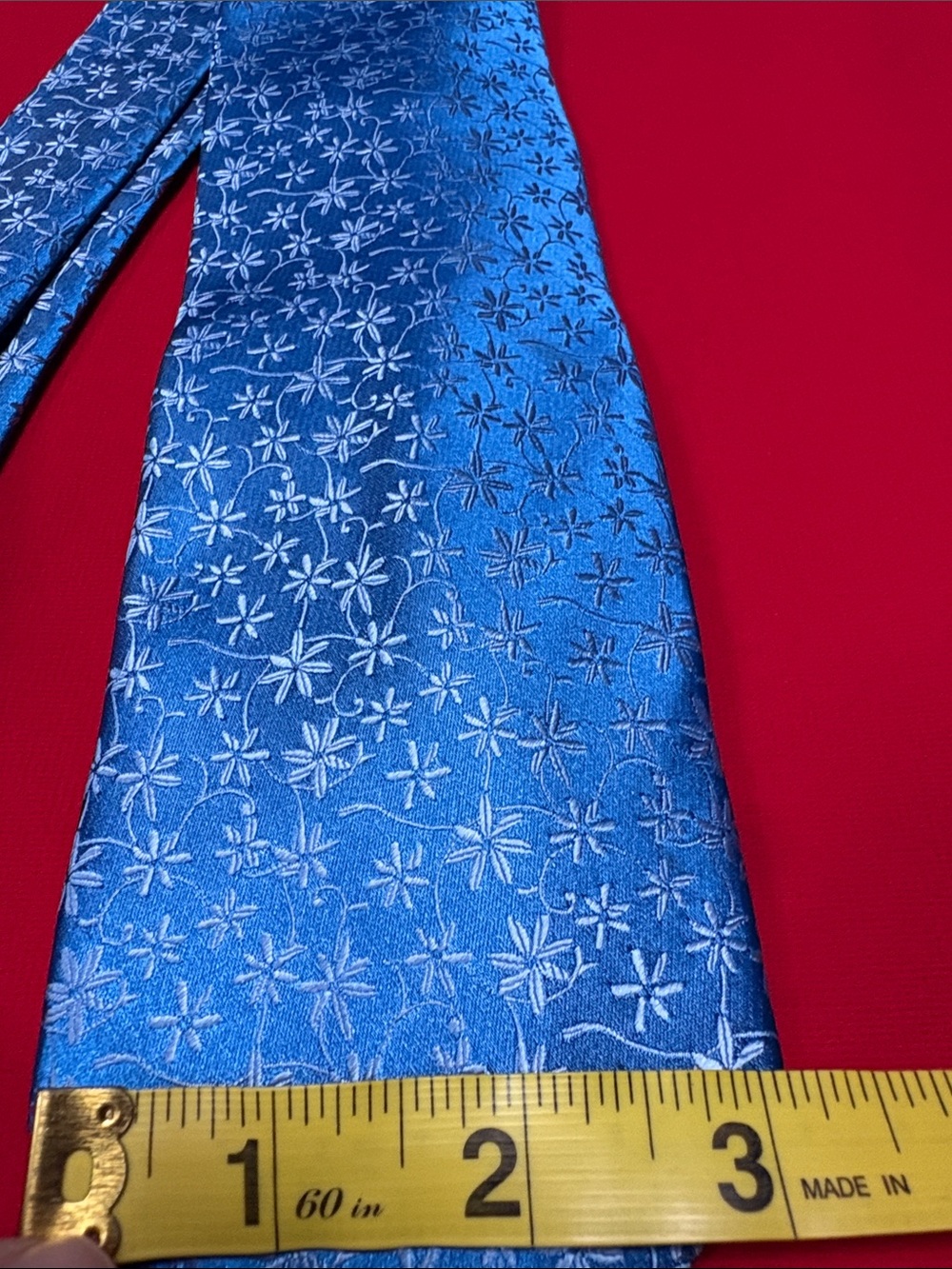 Tie Rack tie! - Picture 3 of 5